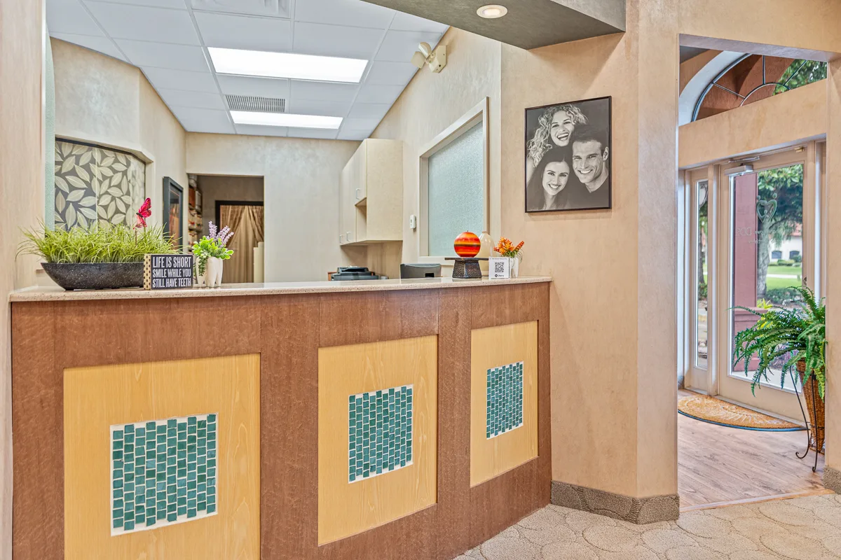 Front desk and reception area at Jean Chang-Lowe, DDS, in Daytona Beach